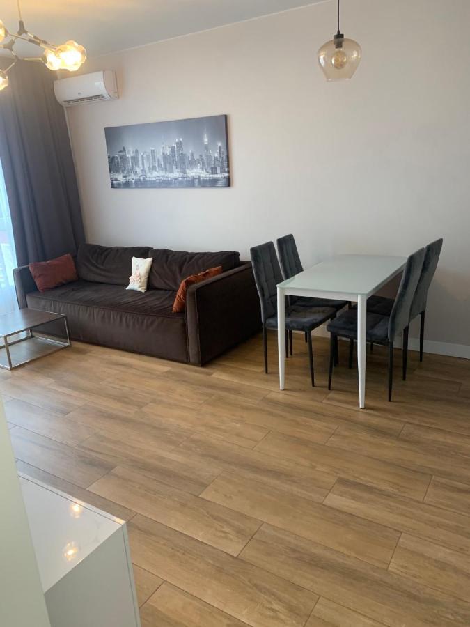 Nyvky Like Home - Fayna Town - Apt 398 Κίεβο Εξωτερικό φωτογραφία